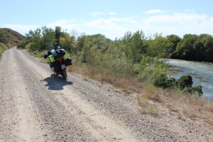 Navi: "Was ist los, ich denke Du bist eine Enduro?" Moped: ..nicht jugendfrei.. Biker: "Noch ein Wort und ich fahre BMW mit TomTom!"